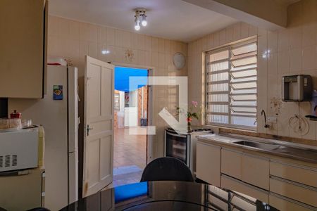 Casa à venda com 144m², 5 quartos e 2 vagasCozinha