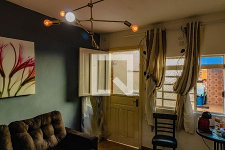 Casa à venda com 144m², 5 quartos e 2 vagasSala