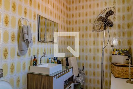 Casa à venda com 144m², 5 quartos e 2 vagasBanheiro