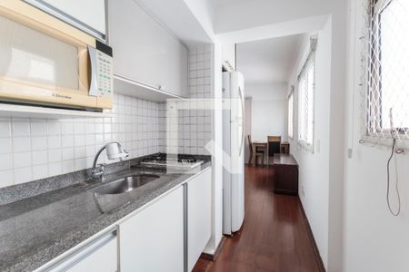 Sala/Cozinha de apartamento para alugar com 1 quarto, 40m² em Itaim Bibi, São Paulo