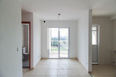 Sala de apartamento para alugar com 2 quartos, 47m² em Ouro Verde, Nova Iguaçu
