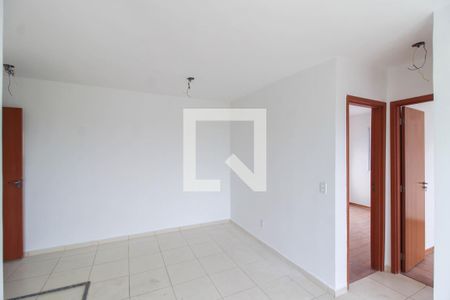 Sala de apartamento para alugar com 2 quartos, 47m² em Ouro Verde, Nova Iguaçu
