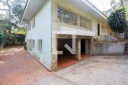 Casa para alugar com 426m², 4 quartos e 4 vagas Casa para alugar com 426m², 4 quartos e 4 vagasFachada da Casa