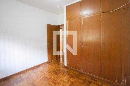 Casa para alugar com 426m², 4 quartos e 4 vagas Casa para alugar com 426m², 4 quartos e 4 vagasQuarto 2