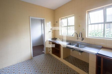 Casa para alugar com 426m², 4 quartos e 4 vagas Casa para alugar com 426m², 4 quartos e 4 vagasCozinha