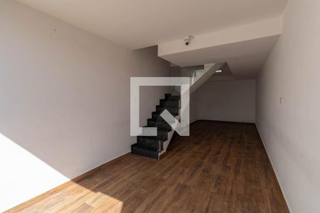 Casa à venda com 110m², 2 quartos e 3 vagasGaragem