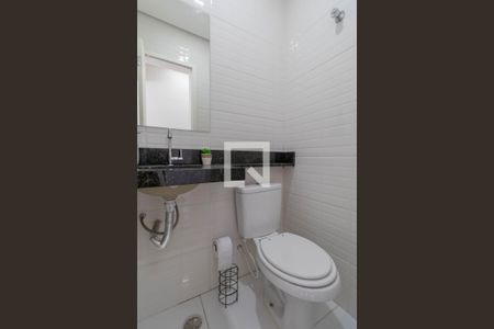 Casa à venda com 110m², 2 quartos e 3 vagasBanheiro de Serviço