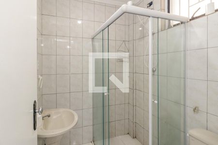 Banheiro de apartamento para alugar com 1 quarto, 70m² em República, São Paulo