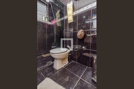 Casa para alugar com 486m², 4 quartos e 5 vagas Casa para alugar com 486m², 4 quartos e 5 vagasBanheiro Social