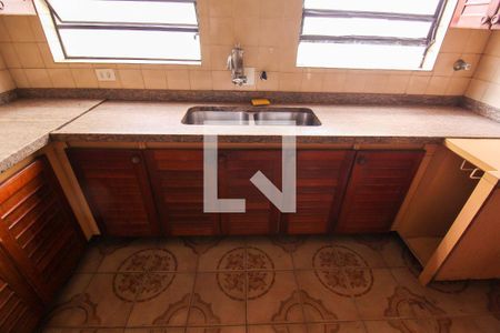 Casa à venda com 320m², 3 quartos e 4 vagasCozinha