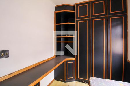 Quarto 2 de casa à venda com 3 quartos, 320m² em Vila Regente Feijó, São Paulo