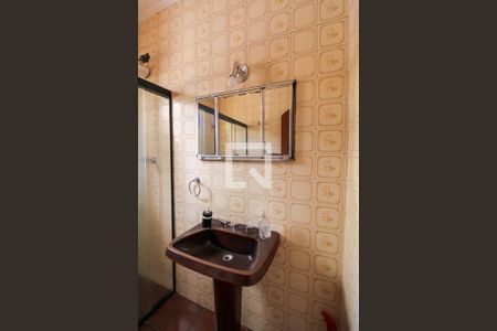 Casa à venda com 320m², 3 quartos e 4 vagasBanheiro