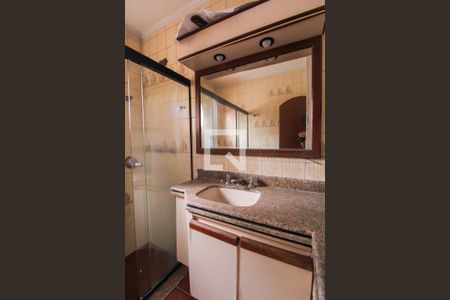 Casa à venda com 320m², 3 quartos e 4 vagasBanheiro da Suíte 3