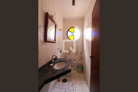 Casa à venda com 320m², 3 quartos e 4 vagasLavabo