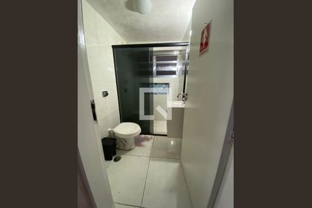 Apartamento à venda com 64m², 2 quartos e 1 vaga Apartamento à venda com 64m², 2 quartos e 1 vagaBanheiro