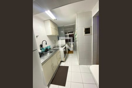 Apartamento à venda com 64m², 2 quartos e 1 vaga Apartamento à venda com 64m², 2 quartos e 1 vagaCozinha