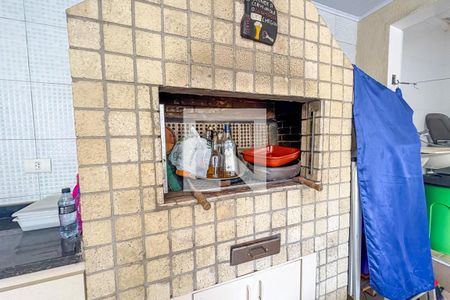 Casa à venda com 360m², 3 quartos e 6 vagas Casa à venda com 360m², 3 quartos e 6 vagasQuintal