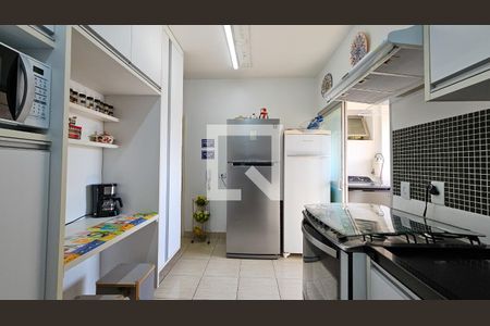 Apartamento à venda com 182m², 3 quartos e 2 vagas Apartamento à venda com 182m², 3 quartos e 2 vagasCozinha