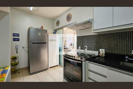 Apartamento à venda com 182m², 3 quartos e 2 vagas Apartamento à venda com 182m², 3 quartos e 2 vagasCozinha