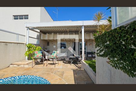 Apartamento à venda com 182m², 3 quartos e 2 vagas Apartamento à venda com 182m², 3 quartos e 2 vagasCobertura