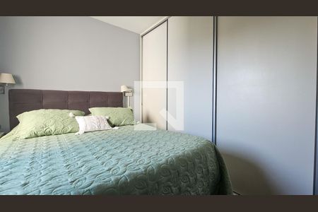 Apartamento à venda com 182m², 3 quartos e 2 vagas Apartamento à venda com 182m², 3 quartos e 2 vagasSuite