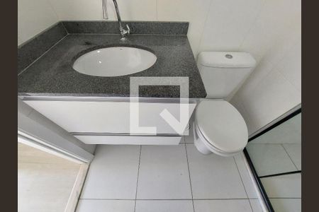 Apartamento para alugar com 46m², 2 quartos e 1 vaga Apartamento para alugar com 46m², 2 quartos e 1 vagaBanheiro