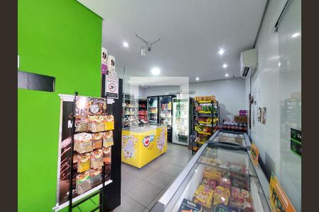 Apartamento para alugar com 46m², 2 quartos e 1 vaga Apartamento para alugar com 46m², 2 quartos e 1 vagaMercadinho