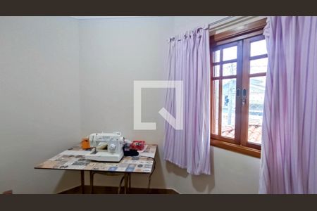 Casa à venda com 250m², 3 quartos e 3 vagas Casa à venda com 250m², 3 quartos e 3 vagasQuarto 2