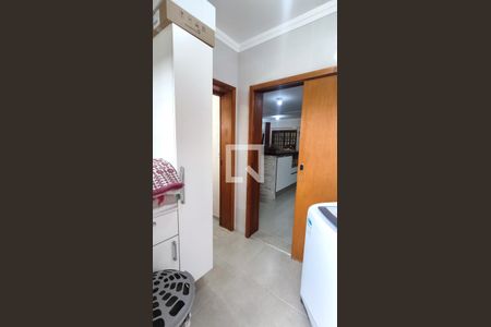 Casa à venda com 250m², 3 quartos e 3 vagas Casa à venda com 250m², 3 quartos e 3 vagasÁrea de Serviço