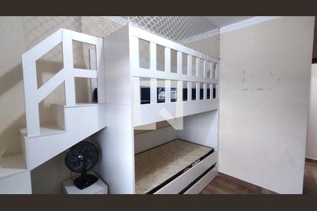 Casa à venda com 250m², 3 quartos e 3 vagas Casa à venda com 250m², 3 quartos e 3 vagasQuarto 3