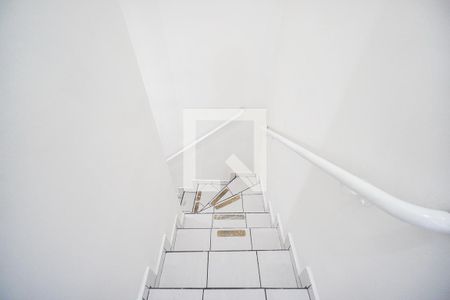 Casa para alugar com 50m², 2 quartos e sem vagaEscada