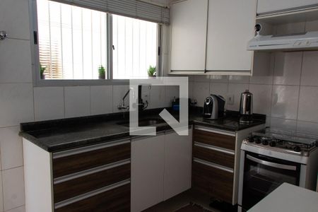 COZINHA de casa à venda com 3 quartos, 250m² em Parque São Quirino, Campinas