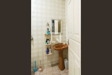 Casa à venda com 245m², 4 quartos e 1 vagaCasa 3 - Banheiro da Suíte