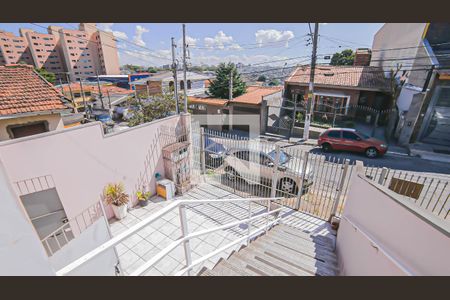 Casa para alugar com 90m², 2 quartos e 3 vagasEscada