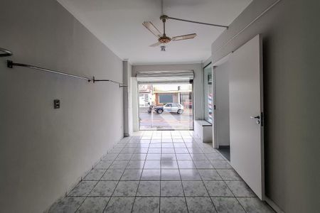 Casa à venda com 216m², 3 quartos e sem vaga Casa à venda com 216m², 3 quartos e sem vagaÁrea comum
