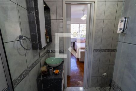 Apartamento para alugar com 50m², 1 quarto e sem vaga Apartamento para alugar com 50m², 1 quarto e sem vagaBanheiro da Suíte