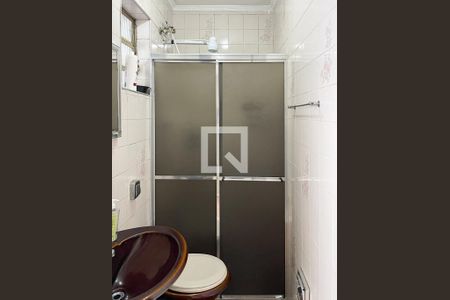 Casa à venda com 180m², 3 quartos e 2 vagasBanheiro - Casa 2