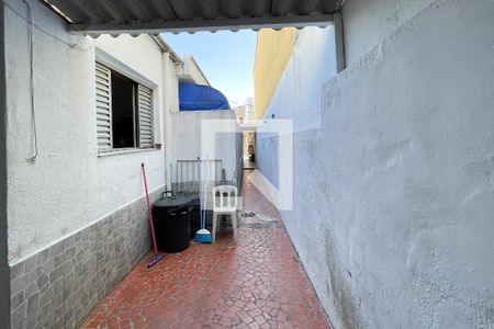 Casa à venda com 180m², 3 quartos e 2 vagasQuintal - Casa 2