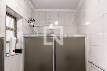 Casa à venda com 180m², 3 quartos e 2 vagasBanheiro - Casa 2