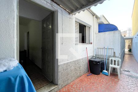 Casa à venda com 180m², 3 quartos e 2 vagasQuintal - Casa 2