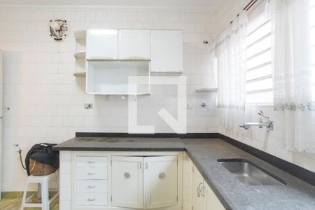 Casa à venda com 200m², 5 quartos e 4 vagasCozinha 