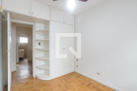 Quarto de casa à venda com 5 quartos, 200m² em Pinheiros, São Paulo