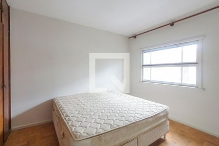 Casa à venda com 200m², 5 quartos e 4 vagasQuarto