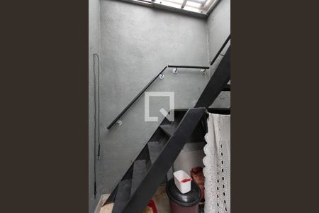 Casa de condomínio à venda com 90m², 2 quartos e 1 vaga Casa de condomínio à venda com 90m², 2 quartos e 1 vagaEscada / Terraço