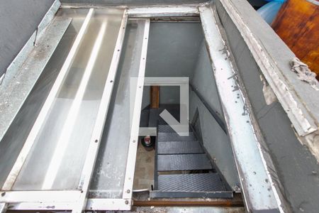 Casa de condomínio à venda com 90m², 2 quartos e 1 vaga Casa de condomínio à venda com 90m², 2 quartos e 1 vagaEscada / Terraço