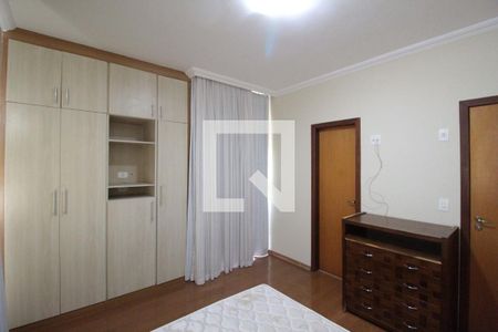 Apartamento à venda com 175m², 4 quartos e 3 vagasSuíte 2