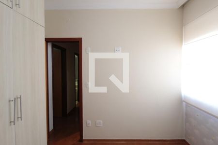Apartamento à venda com 175m², 4 quartos e 3 vagasQuarto 1