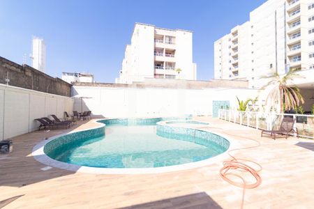 Apartamento para alugar com 2500m², 2 quartos e 1 vaga Apartamento para alugar com 2500m², 2 quartos e 1 vagaÁrea comum - Piscina