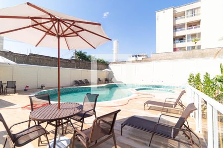 Apartamento para alugar com 2500m², 2 quartos e 1 vaga Apartamento para alugar com 2500m², 2 quartos e 1 vagaÁrea comum - Piscina