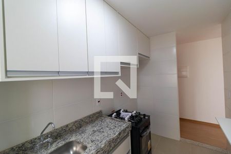 Apartamento para alugar com 2500m², 2 quartos e 1 vaga Apartamento para alugar com 2500m², 2 quartos e 1 vagaCozinha